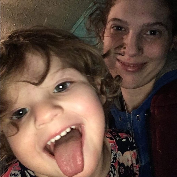 Meet your Posher, Cassandra - Picture 13 of 16